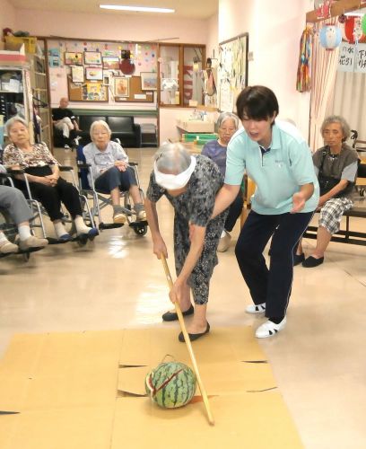 やっぱり本物は　たたいた感触がちがう！